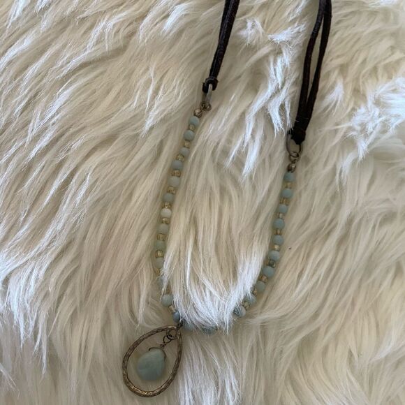 Western necklace - Picture 4 of 5